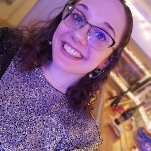 Meet your Posher, Theresa